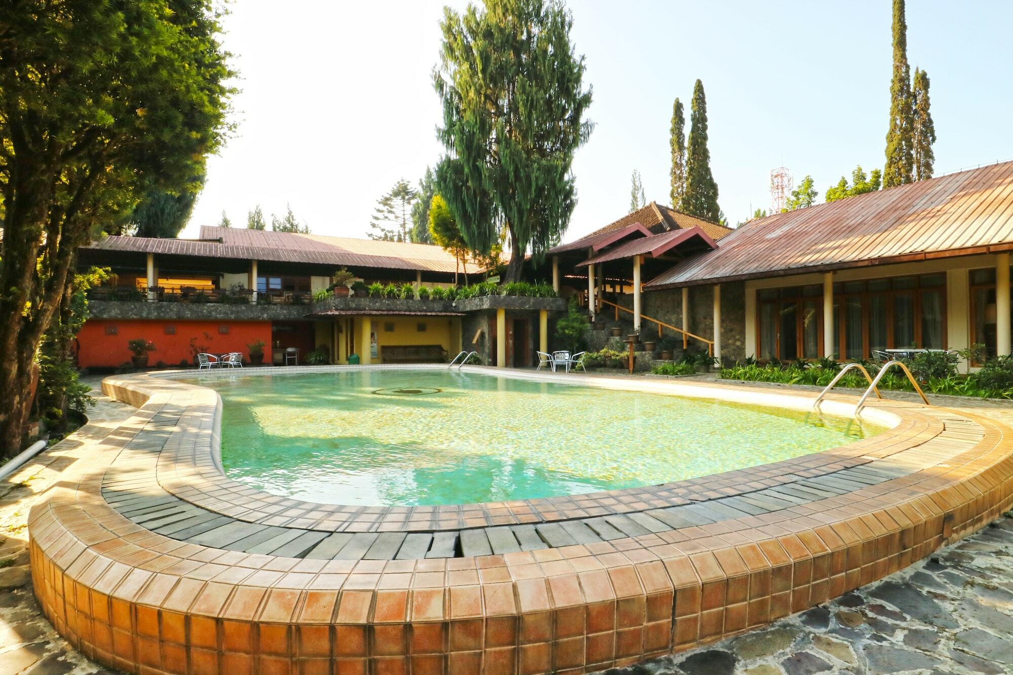 Hotel & Banquet Panorama Lembang Ngoại thất bức ảnh